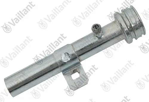Vaillant Gasanschluss mit einem metallischen, zylindrischen Körper, seitlichem Anschluss und einer Halterung zur Montage.